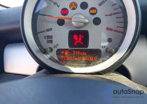 2007 Mini Cooper z USA, uszkodzony, nr VIN WMWMF335X7TU62189